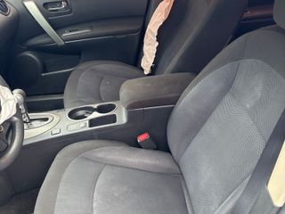 2014 Nissan Rogue Select S - Interior Front Seat Image